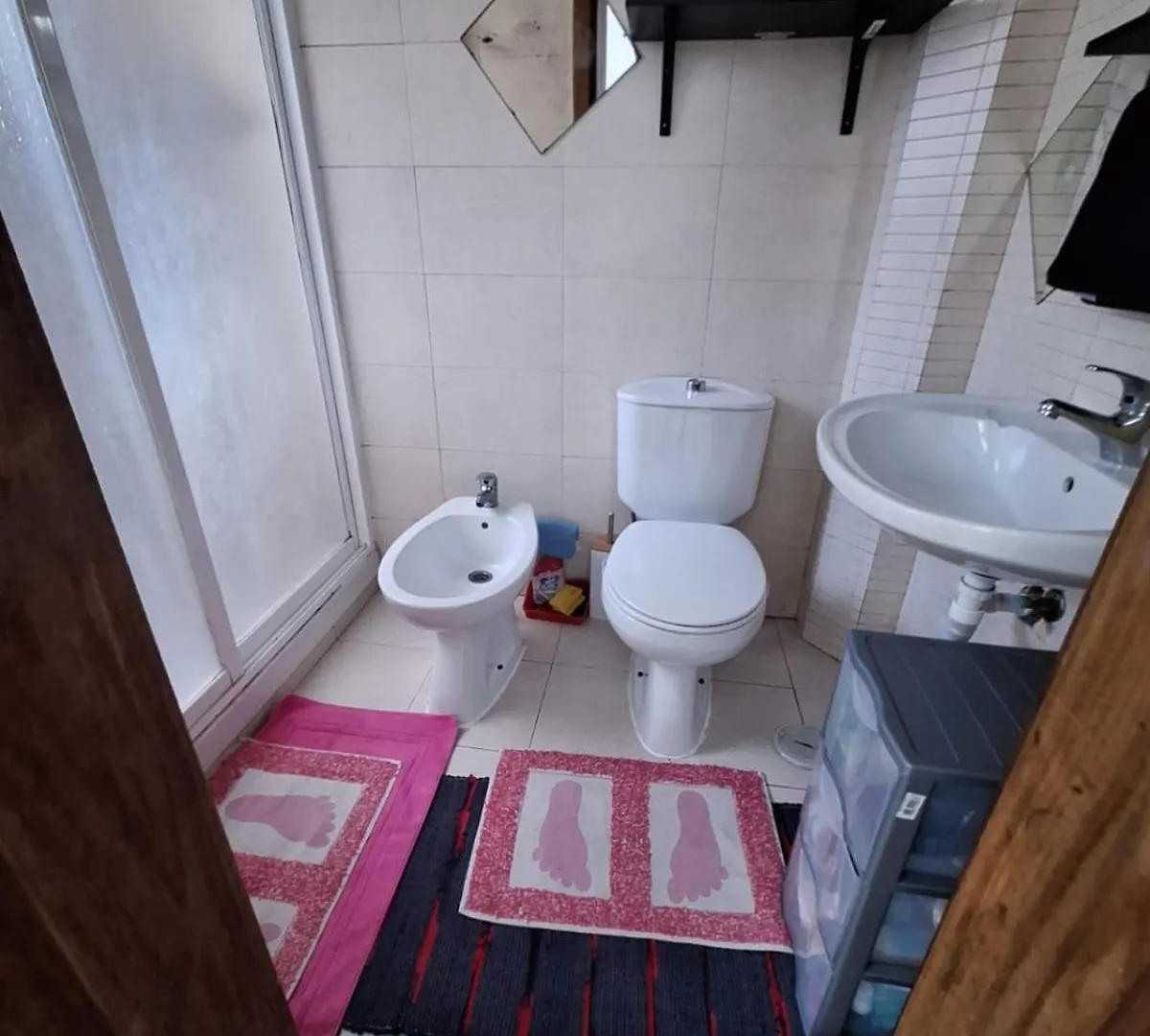 Apartment Quarto Barato Privativo Com Casa De Banho E Areas Comuns Partilhada Com Outros Hospedes Lisbon